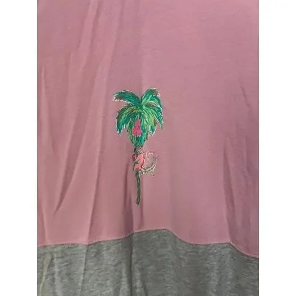 Lilly Pulitzer Finn Pink & Gray Logo Spell Out Long Sleeve Graphic Tee - Size XL - Picture 2 of 4